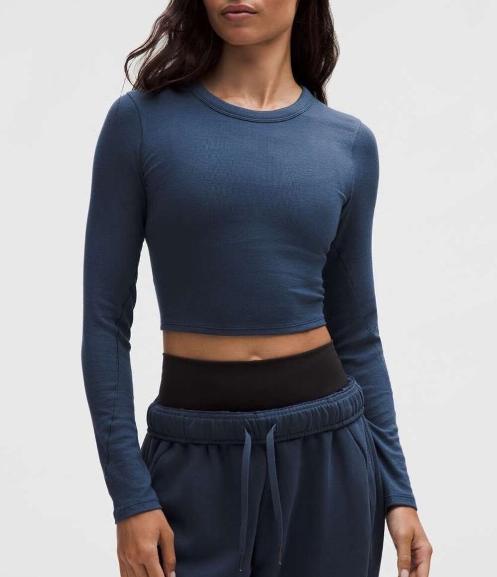 Lululemon Hold Tight Cropped Long Sleeve Shirt Size 6 Blue Ribbed Fitted Casual